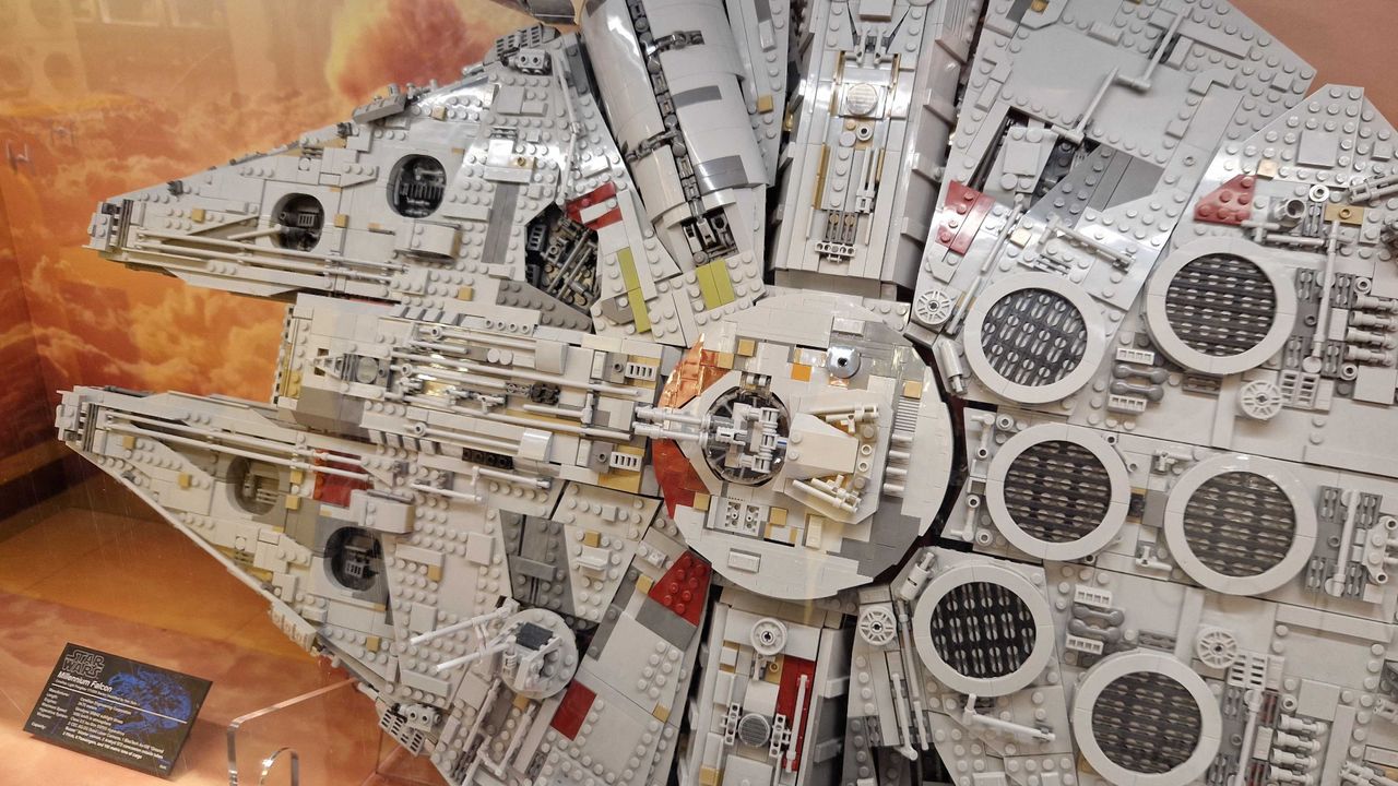 Große Rabatte auf Lego Star Wars Sets, einschließlich UCS Millennium Falcon